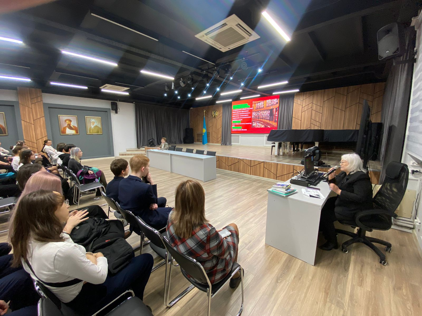 Информационно-разъяснительная работа по итоговой аттестации и по комплектовании 10-х классов на 2024-2025 учебный год.